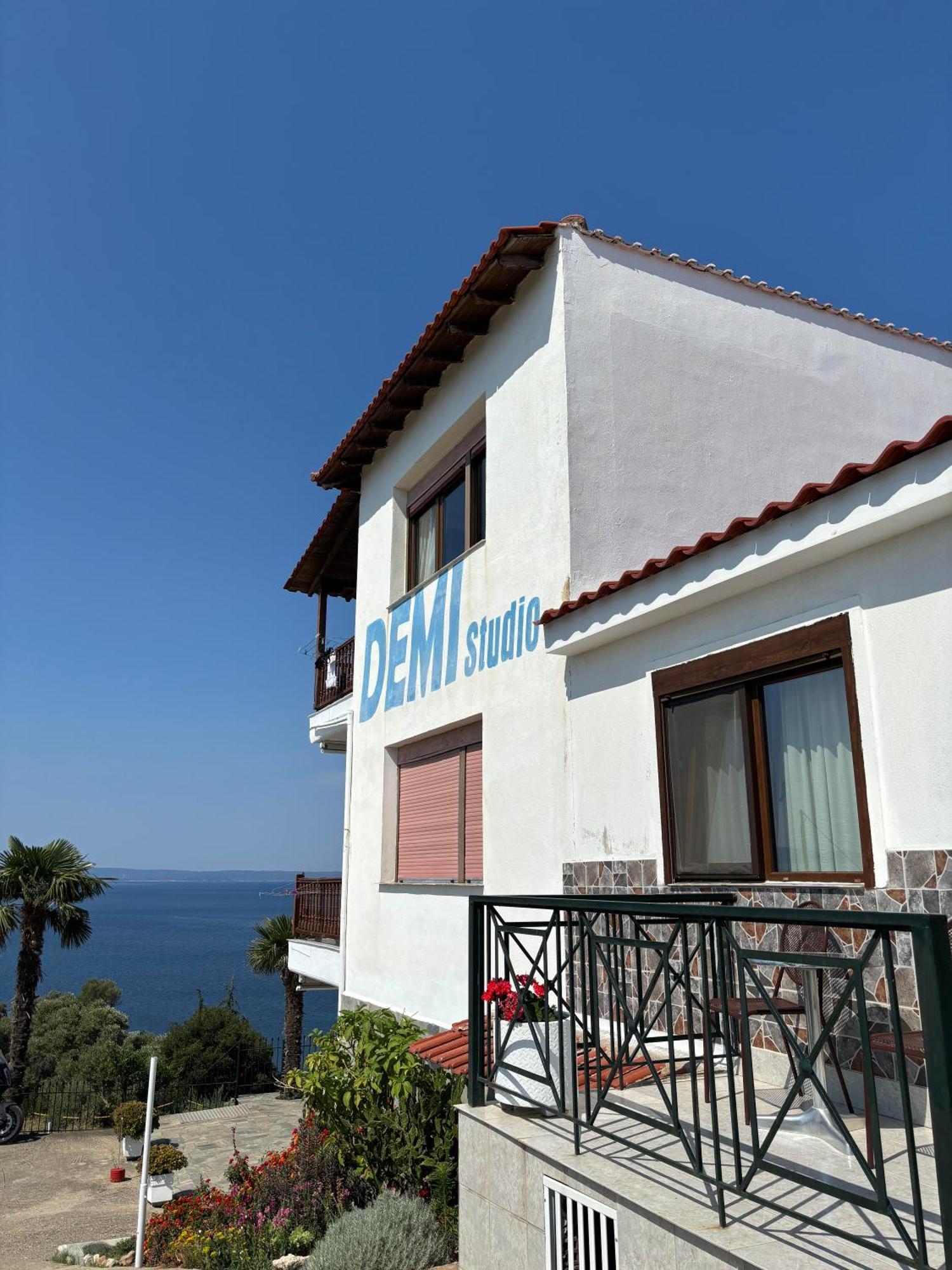 Demi Studios Amolianí Exteriér fotografie